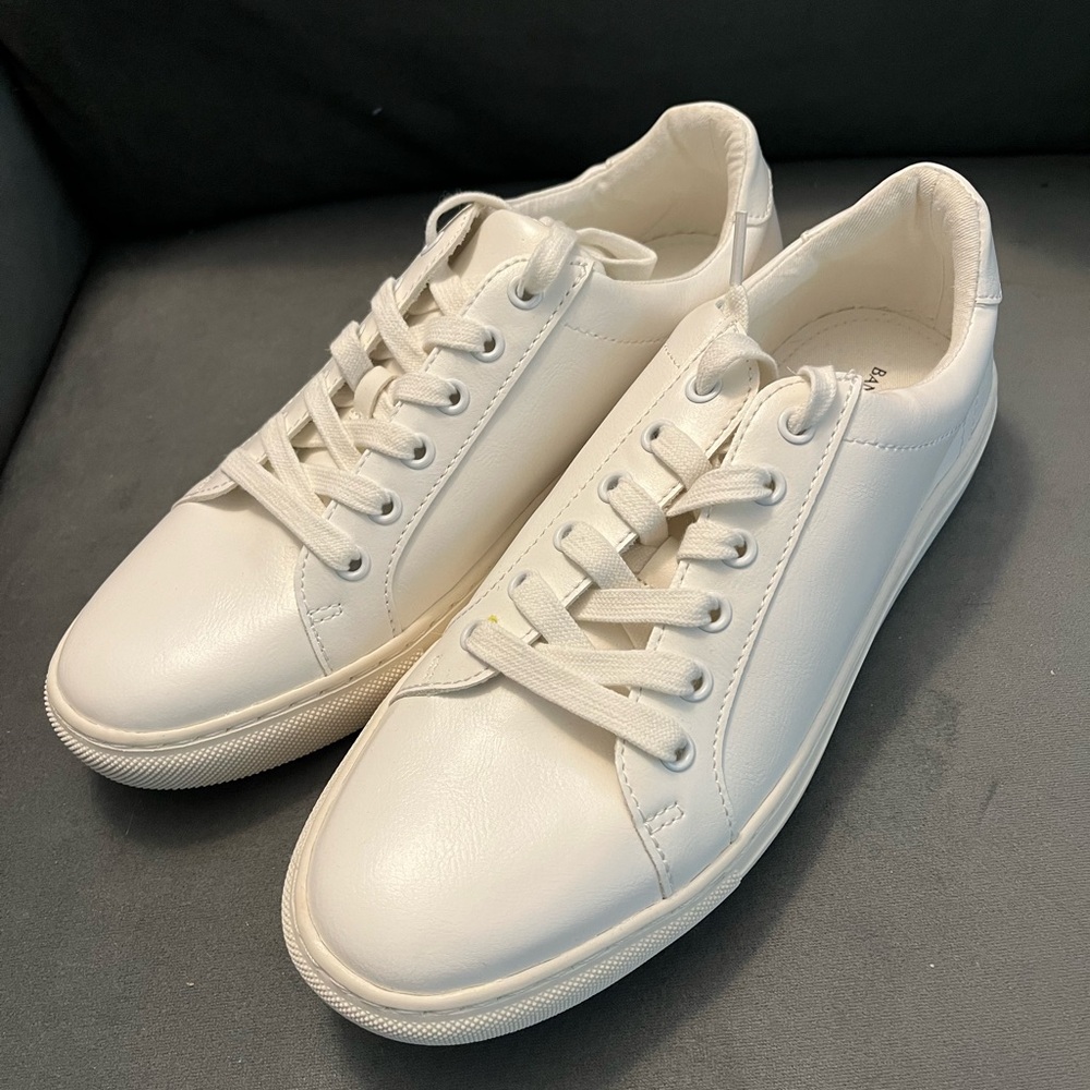 Banana Republic Mens Size 8- VEGAN LEATHER SNEAKERS